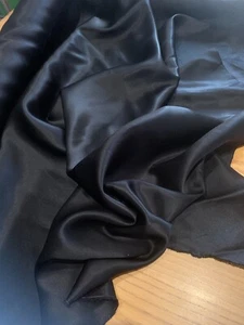 Reine Seide Doubleface Satin, 36 Momme, 140 cm, schwarz, halber Meterware - Bild 1 von 2