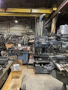 Cincinnati Gilbert Boring Mill - Picture 1 of 5