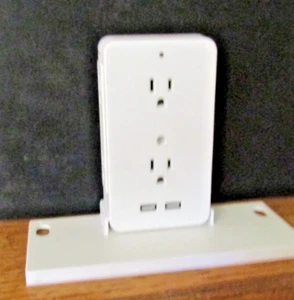 Socket Shelf #00609B Outlet USB Shelf Adapter Surge Protection Sharper Image - Picture 1 of 4