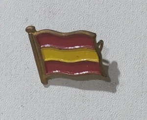 24694 SPILLA PINS Smaltata - Bandiera Spagna - 1 cm - Picture 1 of 4