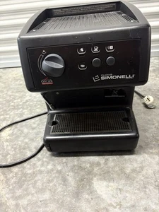Máquina de café espresso Nuova Simonelli necesita reemplazo de perilla como está encendida, 110-120 V - Imagen 1 de 12