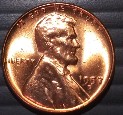 Vintage Brilliant RD ERRORS 1957 D Lincoln Wheat Back  in Holder Uncirculated MT - Image 1 of 4