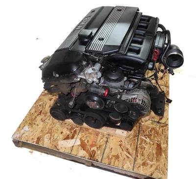 2003-2006 BMW 325i Z4 (E46 E85) RWD 2.5L M54 L6 MOTOR ENGINE ASSEMBLY (124k) - Image 1 of 4