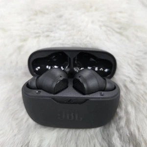 Auriculares JBL Vibe Beam True Wireless Deep Bass Sound, resistentes al agua - negros - Imagen 1 de 6