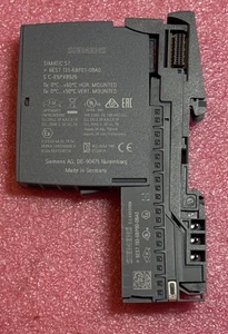 Siemens Simatic S7 6ES7 131-6BF01-0BA0 con 6ES7193-6BP00-0BA0 - Foto 1 di 7