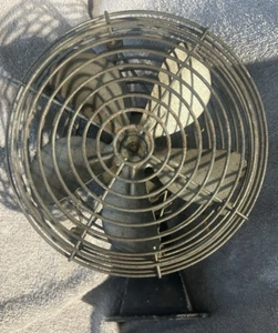 Vintage Mounted Fan Heavy Industrial Machine Shop Car Auto Truck 4700F 12V 29 60 - Picture 1 of 5