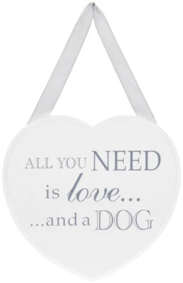 Placa de pared blanca en forma de corazón Leonardo todo lo que necesitas para perro colgando Foto 1 de 3