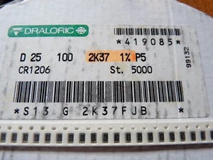 100 résistances CMS 1206 2K37 1/4W 1% Vishay Draloric D25-100-2K37-1%-P5 - Bild 1 von 1