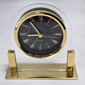 De colección. "Reloj de cuarzo, metal dorado de 5"", números romanos negros".  Hong Kong. - Imagen 1 de 10