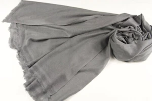 Bufanda de cachemir lisa envolvente chal de vacaciones pashmina gris oscuro damas Nepal - Imagen 1 de 11