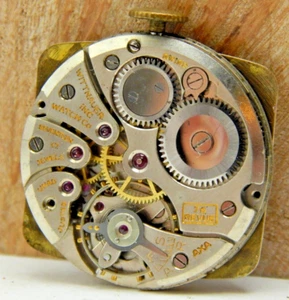 Vintage Wittnauer 17 jewel 76 Revue men's wrist watch with dial hands and crown - Picture 1 of 4