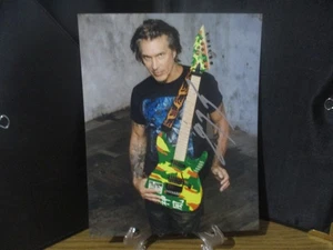 FOTO 8X10 AUTÉNTICA AUTOGRAFIADA/FIRMADA DE GEORGE LYNCH #9 DOKKEN/LYNCH MOB - Imagen 1 de 6