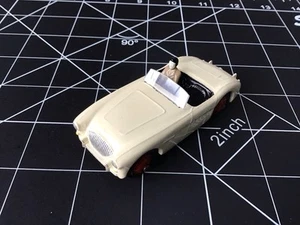 Vintage Dinky Toys 103 ORIGINAL Austin Healey Sports Car (restored) - Picture 1 of 5