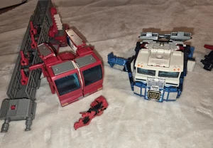 TRANSFORMERS RID 2001 OPTIMUS PRIME SUPER FIRE ULTRA MAGNUS TRANSPORT TRUCK lot - Picture 1 of 9