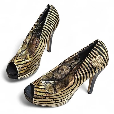 Nuevo en Caja Puño de Hierro Damas Manos Fuera Plataforma Peeptoe Tacones Dorados Talla 5 Foto 1 de 4