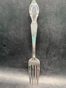 1954 Wm Rogers & Son Victorian Rose Silver Plate Salad Fork - Picture 1 of 4