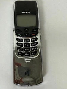 Telefon komórkowy Nokia 8810 - metaliczny (bez simlocka) - Zdjęcie 1 z 5