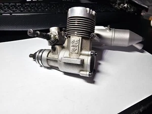 OS MAX 46SF glow RC engine with muffler excellent condition - Picture 1 of 10