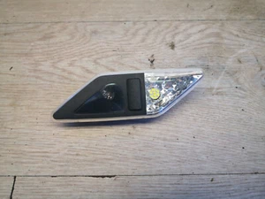 Innenleuchte Innenleuchte Beifahrerseite Hinten Rechts BMW 3 E46 8375586 - Bild 1 von 3