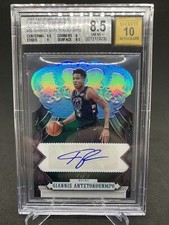 2017-18 Panini Crown Royale Giannis Antetokounmpo Auto Platinum 1/1 BGS 1 of 1