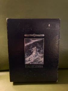 "THE PERFECT STORM" - George Clooney & Mark Wahlberg - Deluxe DVD Box Set selten!" - Bild 1 von 2