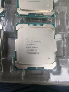 CPU processore Intel Xeon E5-2667V4 SR2P5 (3,2 GHZ/8-CORE/25 MB/135 W) - Foto 1 di 1