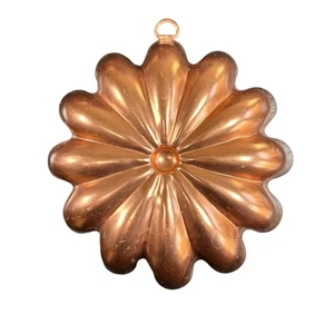 Vintage Copper Mold- round scalloped Shape with Hanger- 6x6"- some wear overall - Picture 1 of 5