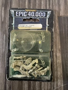 Epic 40K Ork Fighta Bom pain nuovo con scatola metallo - Games Workshop Warhammer Fighter-Bombers - Foto 1 di 2