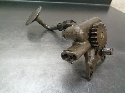 LINCOLN SA 250 200 SA250 SA200 PERKINS D3.152 WELDER ENGINE OIL PUMP INJECTION - Image 1 of 4