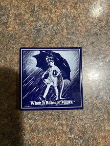 Imán de refrigerador coleccionable Morton Salt - "Cuando llueve se vierte" - Imagen 1 de 2