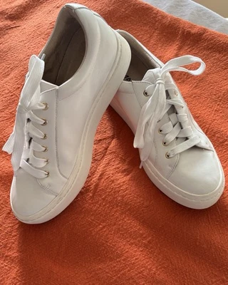 Zapatillas de plataforma Vaneli Yavin para mujer talla 6 con ribete de cadena de cuero superior ¡Bonitas! Foto 1 de 4