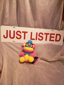 FIVE NIGHTS AT FREDDYS 8" BLACKLIGHT FAZBEAR PINK PLUSH FREDDY FUNKO 2017 NWT - Picture 1 of 7