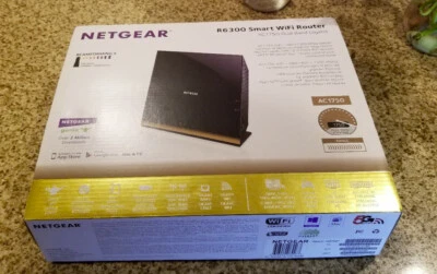 Netgear R6300 Smart WiFi Router  - Image 1 of 4