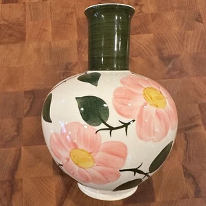 Villeroy & Boch Wild Rose Hand Painted Vase 6" X 7.5" - Picture 1 of 5