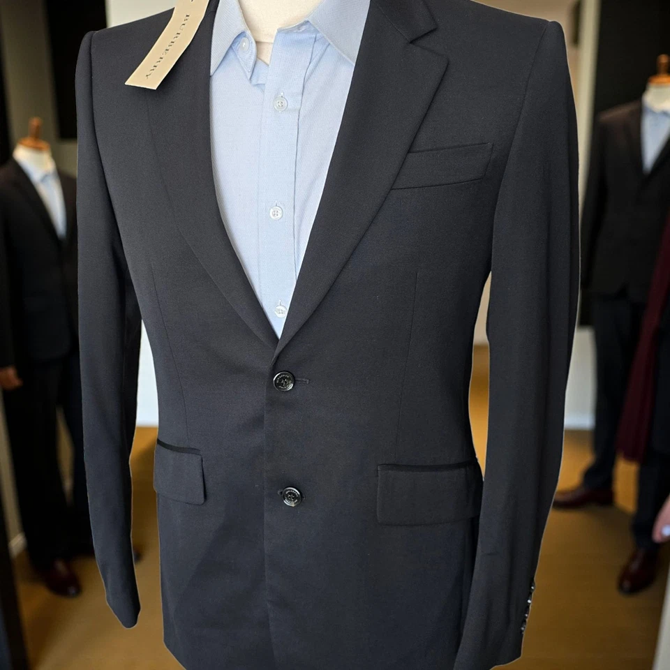 New Burberry London Milton Blazer Full Canvas 38r Made In Italy Black 48it $1395 - Image 1 of 4