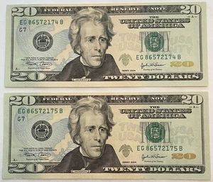 ** 21st Birthday Gift ** 2004 Crisp Consecutive Twenty Dollar Bills - Picture 1 of 3