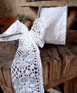 2-3/4" x 10 Yd White Crochet Lace Ribbon - Foto 1 di 2