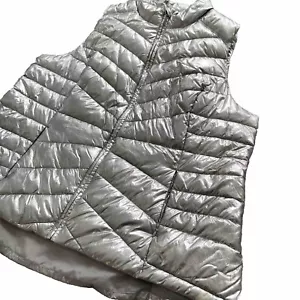 Livi Active Women's Silver Metallic Quilted Puffer Vest Lane Bryant Size 22/24 * - Picture 1 of 17