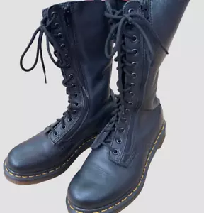 Doc martens 14 Hole black soft Leather Size UK 5-US 7L- Aus 7 ladies - Picture 1 of 8
