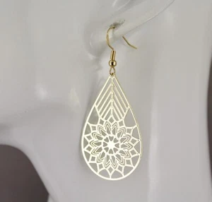 Gold earrings teardrop dangle VERY lightweight filigree 2.25" long sunburst - Picture 1 of 9