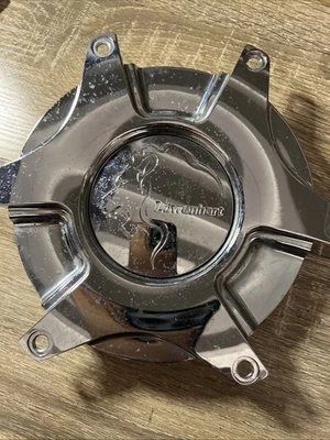 Tapa central de rueda cromada Lowenhart Foto 1 de 4