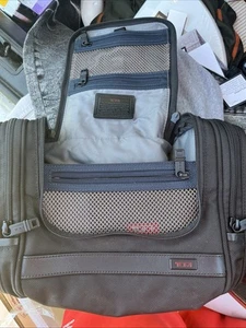 Tumi/22191D2 Alpha2 Kit di sospensione da viaggio Alpha - Foto 1 di 5
