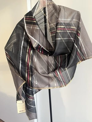 NWT Fabindia Handwoven Silk Blend Stole Wrap Scarf 🧣 Black Wine 🍷 & Gold Zari - Image 1 of 4