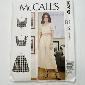 McCalls Schnittmuster M7962 Misses bauchfreies Oberteil Shorts Hose Gr. 4 6 8 10 12 UNGESCHNITTEN - Bild 1 von 8