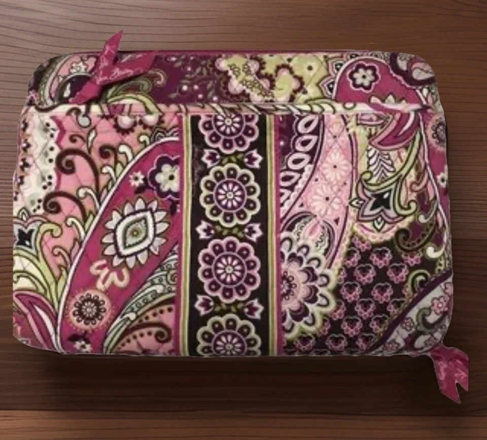 Bolsa acolchoada VERA BRADLEY manga tablet rosa paisley muito baga zíper ao redor em excelente estado usado - Imagem 1 de 4