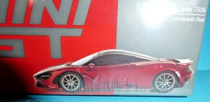 McClaren 750 S rojo amaranto escala 1:64 - Imagen 1 de 4