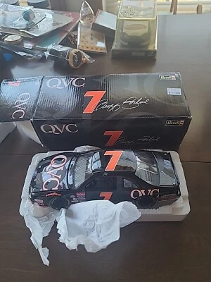 Bonita Bodine Revell Geoff #7 QVC escala 1/24 fundida a presión. Nuevo en caja Foto 1 de 3