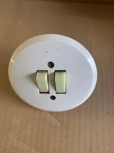 Bakelit  selbstleuchtender Doppelwippschalter Unterputz weiss antik org.50er J - Bild 1 von 2
