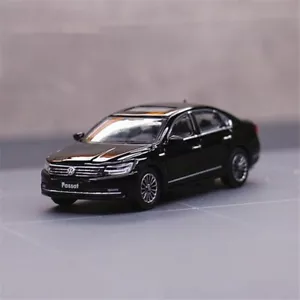 Modellino auto Volkswagen Passat B8 (Typ 3G) 1:64 con caratteristiche speciali - Foto 1 di 5