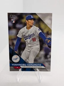 2024 Topps Flagship Collection - Yoshinobu Yamamoto #22 (RC) - Bild 1 von 2